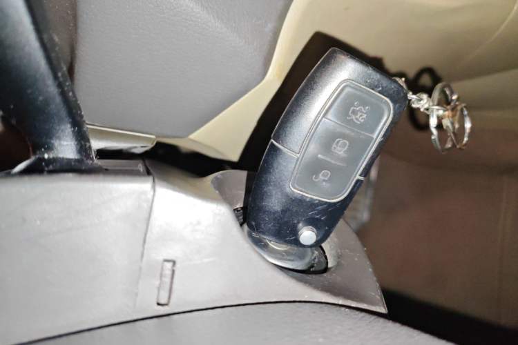 Used Ford Focus 2012 Sedan Classic 1.8L Automatic Base Model Vehicle Key