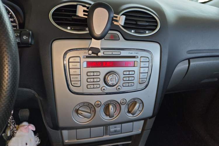 Used Ford Focus 2012 Hatchback Classic 1.8L Manual Base Model Audio And AC Panel