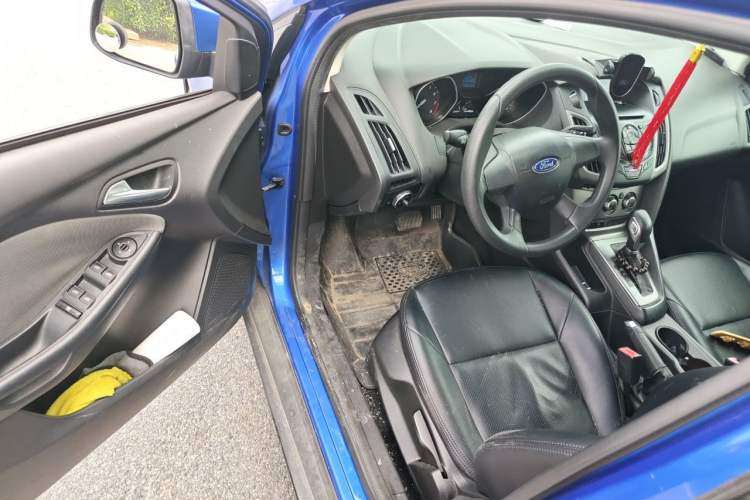 Used Ford Focus 2012 Hatchback 1.6L Automatic Comfort Model Driver Seat