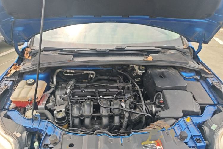 Used Ford Focus 2012 Hatchback 1.6L Automatic Fashion Edition Engine Bay