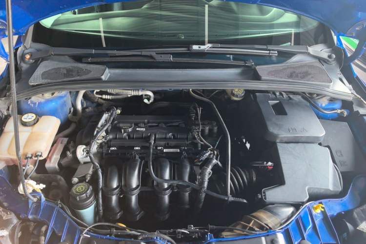 Used Ford Focus 2012 Hatchback 1.6L Automatic Fashion Edition Engine Bay