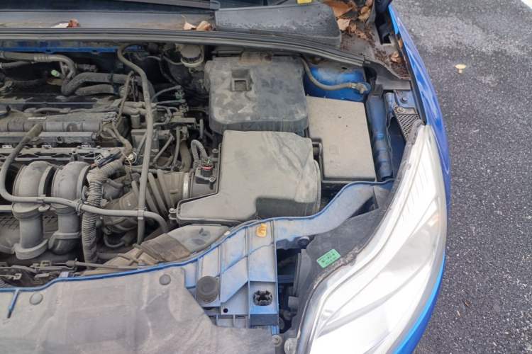 Used Ford Focus 2012 Hatchback 1.6L Automatic Comfort Model Engine Bay Left