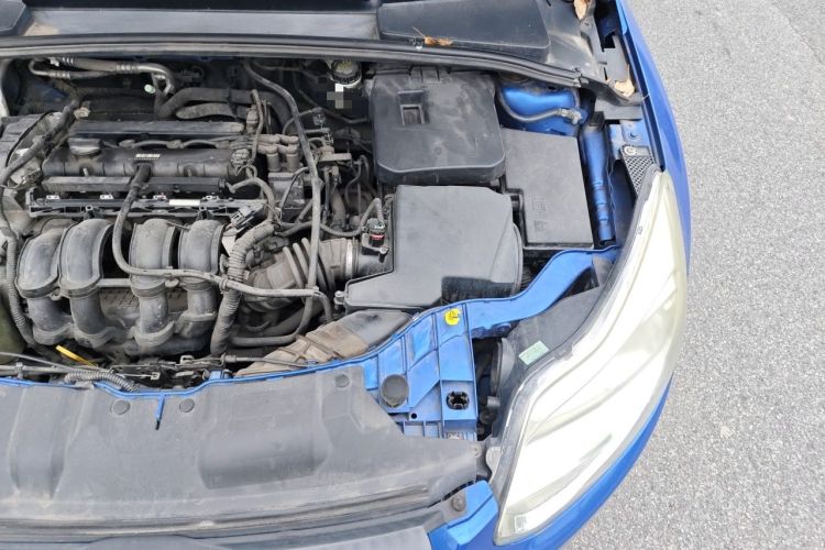 Used Ford Focus 2012 Hatchback 1.6L Automatic Comfort Model Engine Bay Left