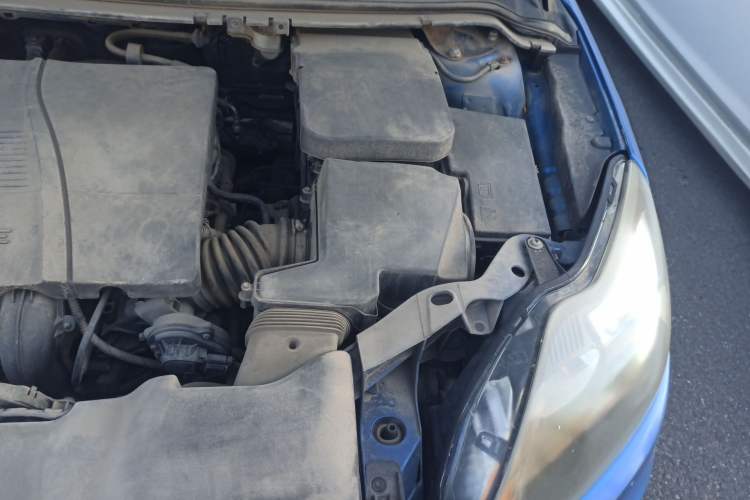 Used Ford Focus 2012 Hatchback Classic 1.8L Manual Base Model Engine Bay Left