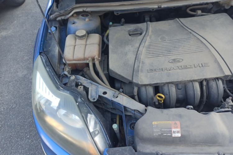 Used Ford Focus 2012 Hatchback Classic 1.8L Manual Base Model Engine Bay Right