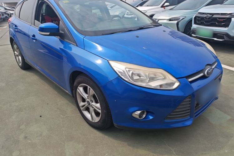 Used Ford Focus 2012 Hatchback 1.6L Automatic Fashion Edition Front Right 45 Deg