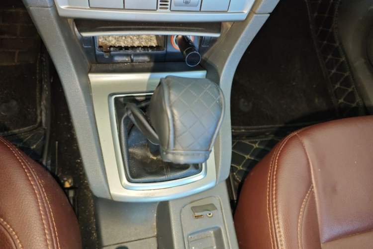Used Ford Focus 2012 Hatchback Classic 1.8L Manual Base Model Gear Lever