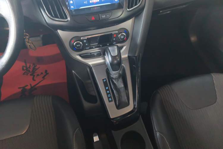 Used Ford Focus 2012 Hatchback 1.6L Automatic Fashion Edition Gear Lever