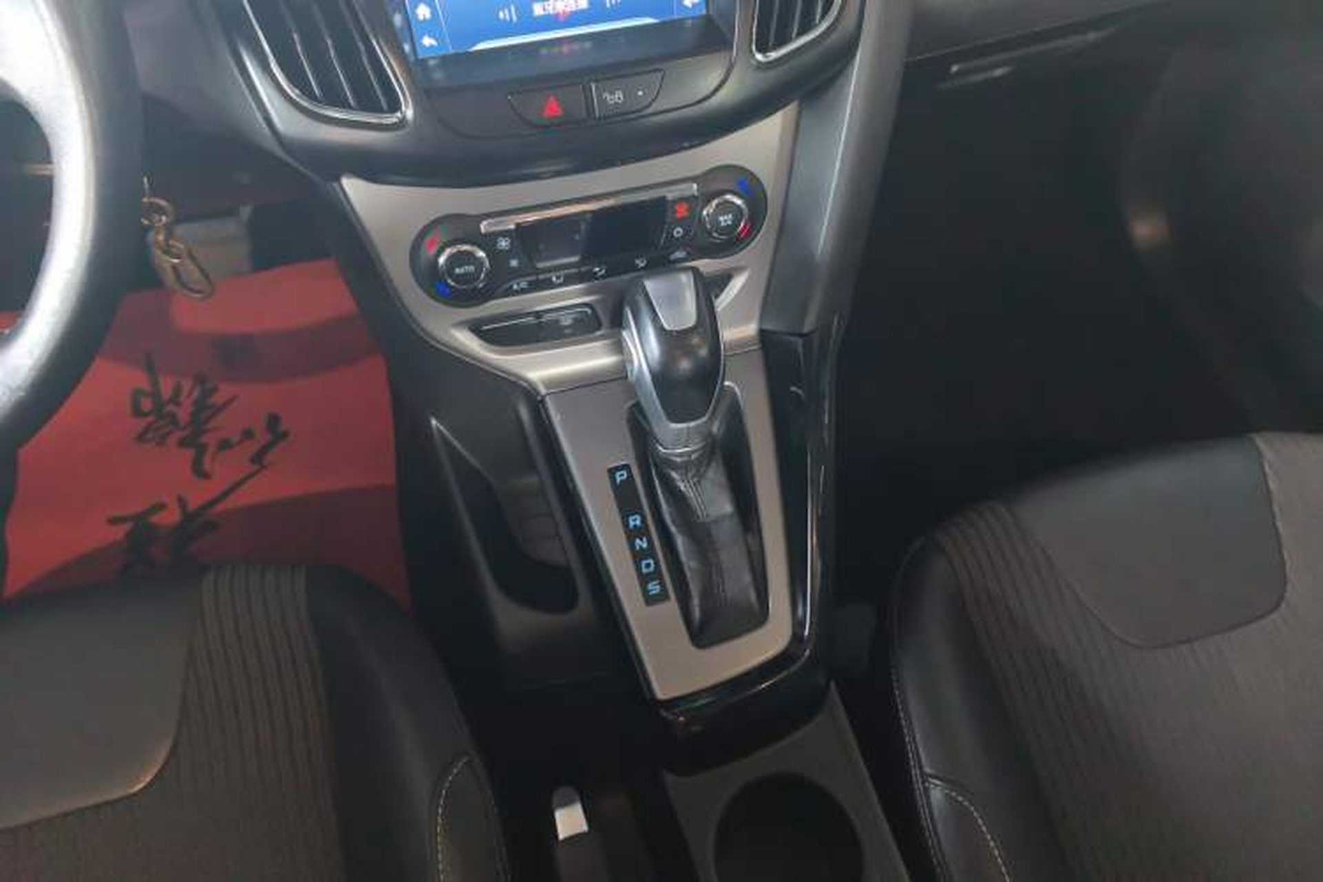 Used Ford Focus 2012 Hatchback 1.6L Automatic Fashion Edition Gear Lever