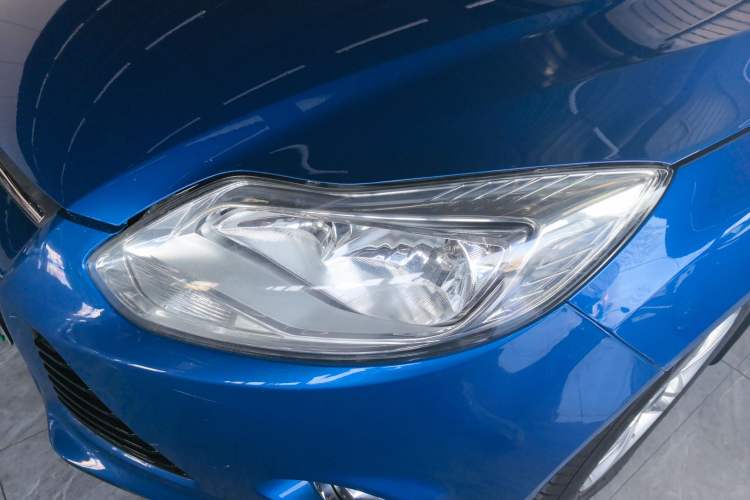 Used Ford Focus 2012 Hatchback 1.6L Automatic Fashion Edition Left Front Headlight