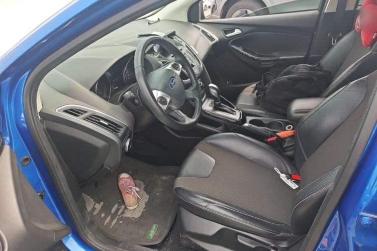 Used Ford Focus 2012 Hatchback 1.6L Automatic Fashion Edition Left Front Seat