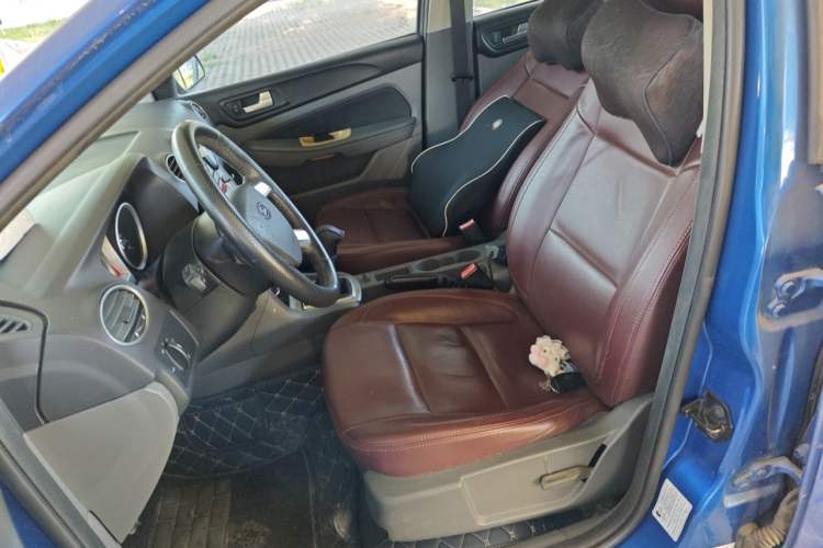 Used Ford Focus 2012 Hatchback Classic 1.8L Manual Base Model Left Front Seat