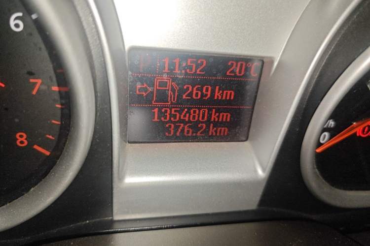 Used Ford Focus 2012 Hatchback Classic 1.8L Automatic Fashion Edition Odometer Close Up