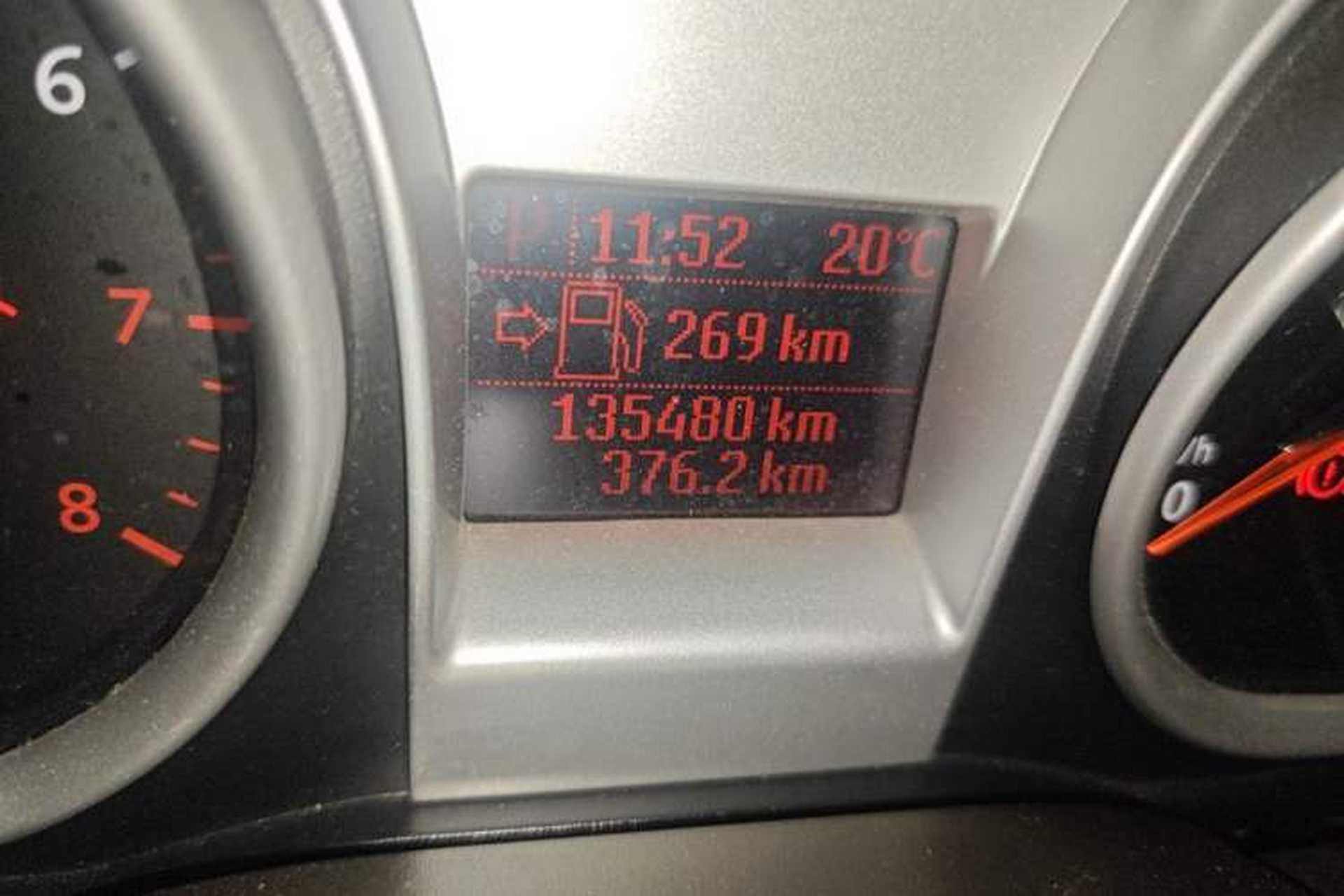Used Ford Focus 2012 Hatchback Classic 1.8L Automatic Fashion Edition Odometer Close Up