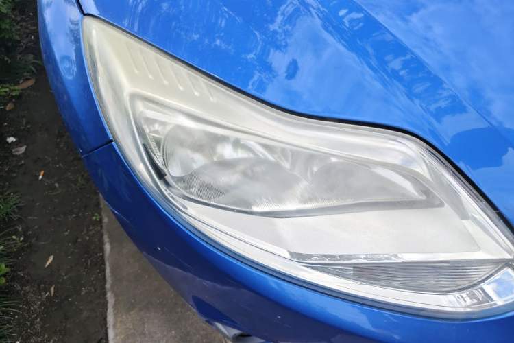 Used Ford Focus 2012 Hatchback 1.6L Automatic Comfort Model Right Front Headlight