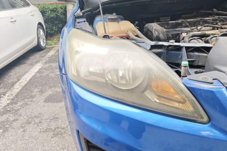 Used Ford Focus 2012 Hatchback Classic 1.8L Automatic Base Model Right Front Headlight