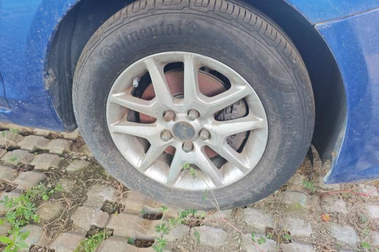 Used Ford Focus 2012 Hatchback Classic 1.8L Manual Base Model Right Front Wheel Hub