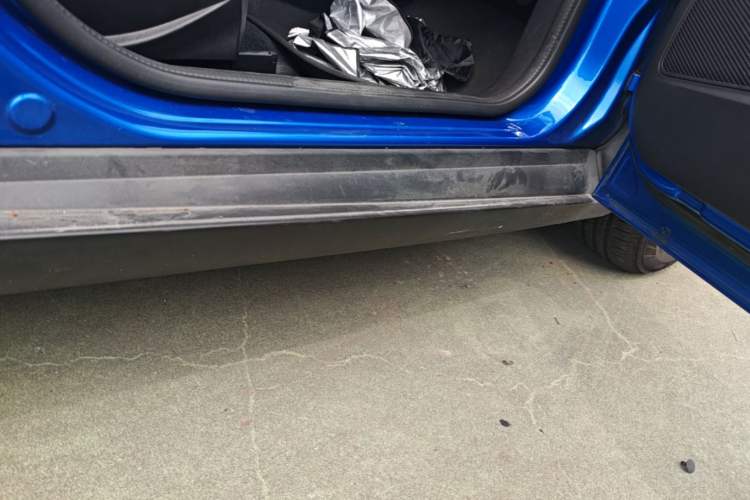 Used Ford Focus 2012 Hatchback 1.6L Automatic Fashion Edition Right Side Sill