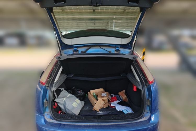 Used Ford Focus 2012 Hatchback Classic 1.8L Manual Base Model Trunk