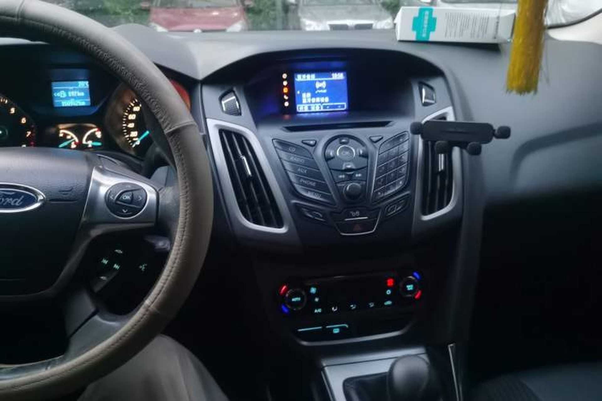 Used Ford Focus 2012 Sedan 1.6L Manual Fashion Edition Audio And AC Panel