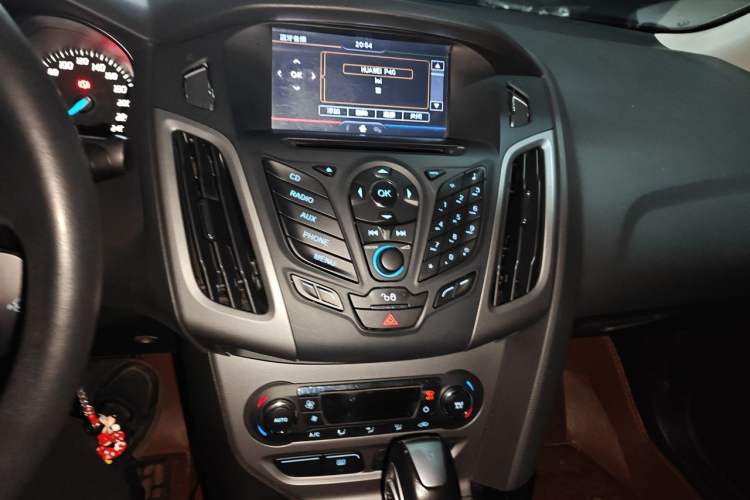 Used Ford Focus 2012 Sedan 1.6L Automatic Fashion Edition Audio And AC Panel