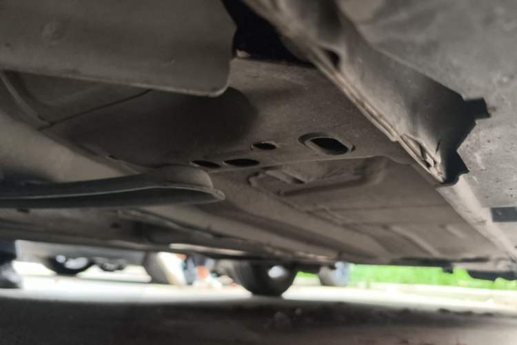 Used Ford Focus 2012 Sedan 1.6L Manual Fashion Edition Chassis Front Left