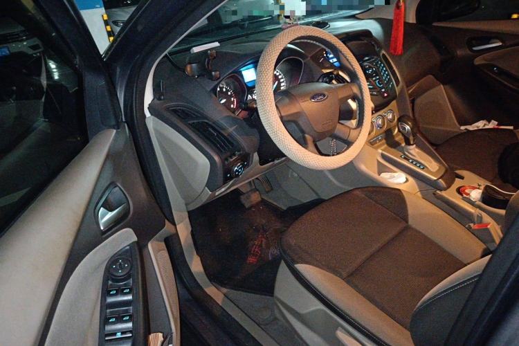Used Ford Focus 2012 Sedan 1.6L Automatic Comfort Model Driver Seat