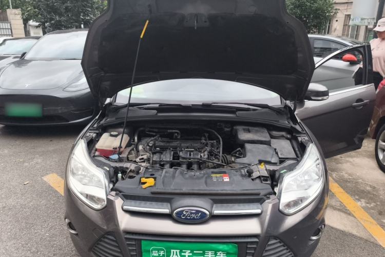 Used Ford Focus 2012 Sedan 1.6L Manual Fashion Edition Engine Bay