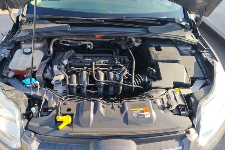 Used Ford Focus 2012 Sedan 1.6L Manual Fashion Edition Engine Bay