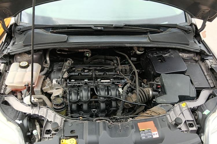 Used Ford Focus 2012 Sedan 1.6L Automatic Comfort Model Engine Bay