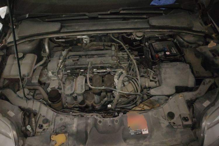Used Ford Focus 2012 Sedan 1.6L Automatic Comfort Model Engine Bay