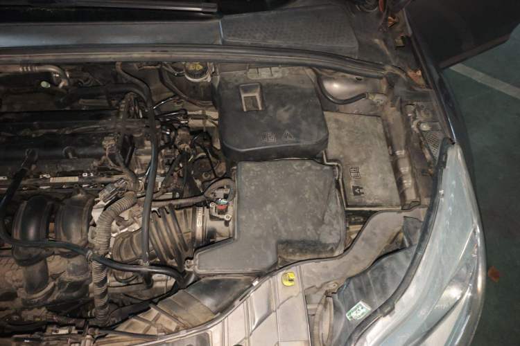 Used Ford Focus 2012 Sedan 1.6L Automatic Fashion Edition Engine Bay Left