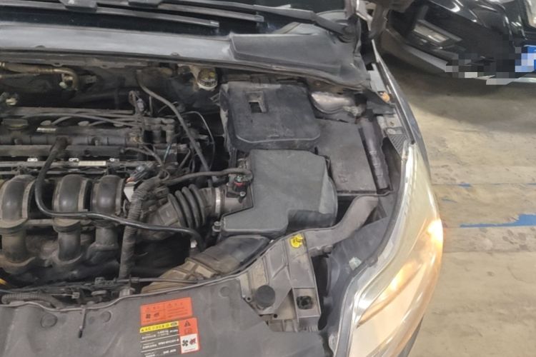 Used Ford Focus 2012 Sedan 1.6L Automatic Fashion Edition Engine Bay Left