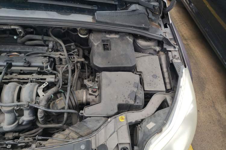 Used Ford Focus 2012 Sedan 1.6L Automatic Fashion Edition Engine Bay Left