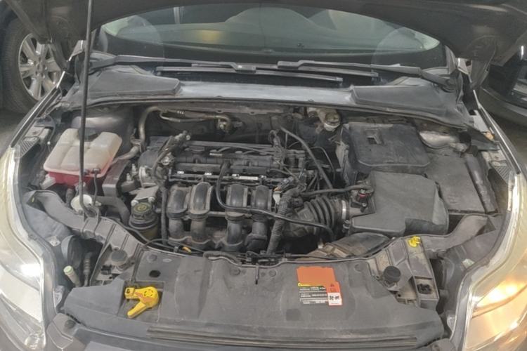 Used Ford Focus 2012 Sedan 1.6L Automatic Fashion Edition Engine Bay