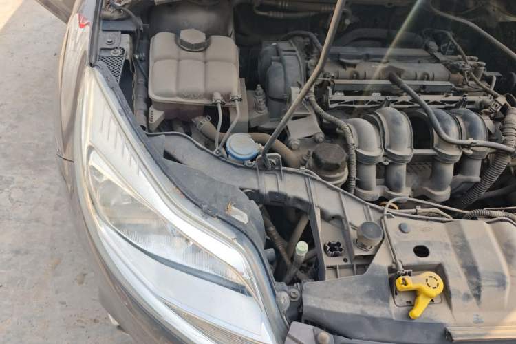 Used Ford Focus 2012 Sedan 1.6L Automatic Fashion Edition Engine Bay Right