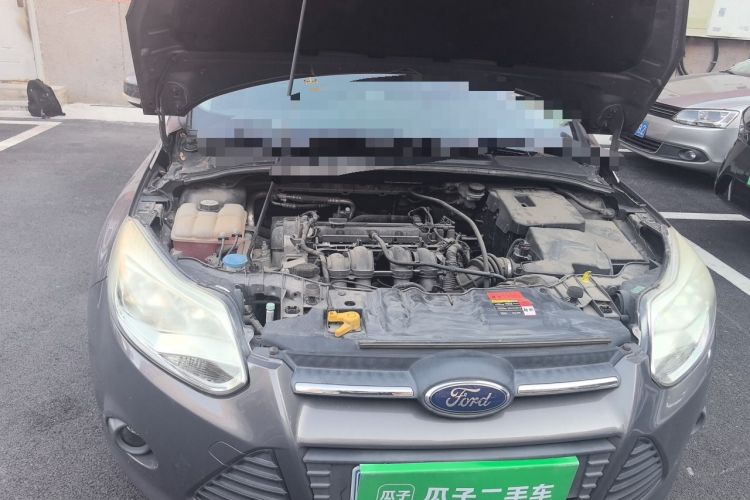 Used Ford Focus 2012 Sedan 1.6L Automatic Comfort Model Engine Bay Right