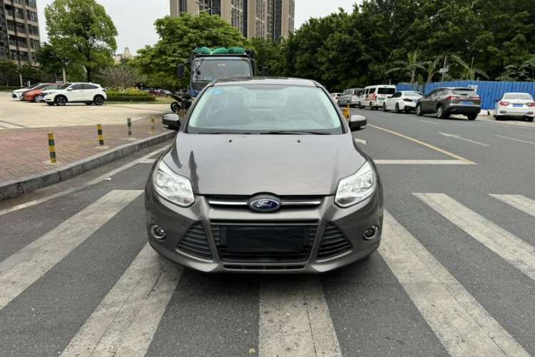 Used Ford Focus 2012 Sedan 1.6L Automatic Fashion Edition Exterior 1