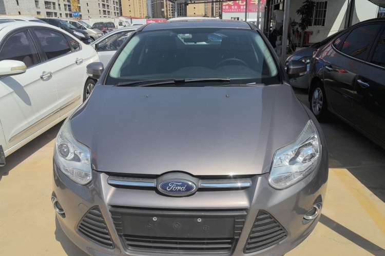Used Ford Focus 2012 Sedan 1.6L Manual Fashion Edition Exterior 1
