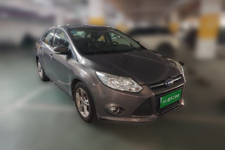 Used Ford Focus 2012 Sedan 1.6L Automatic Fashion Edition Front Right 45 Deg