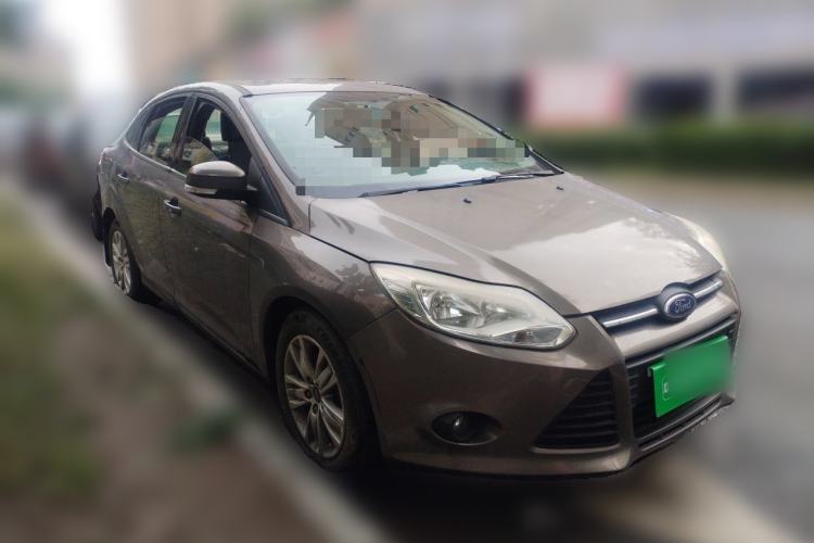 Used Ford Focus 2012 Sedan 1.6L Automatic Comfort Model Front Right 45 Deg
