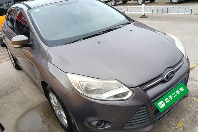 Used Ford Focus 2012 Sedan 1.6L Automatic Comfort Model Front Right 45 Deg