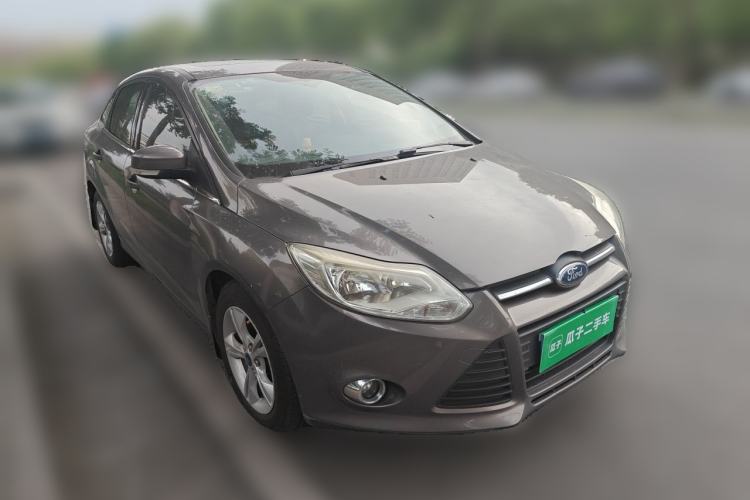 Used Ford Focus 2012 Sedan 1.6L Manual Fashion Edition Front Right 45 Deg