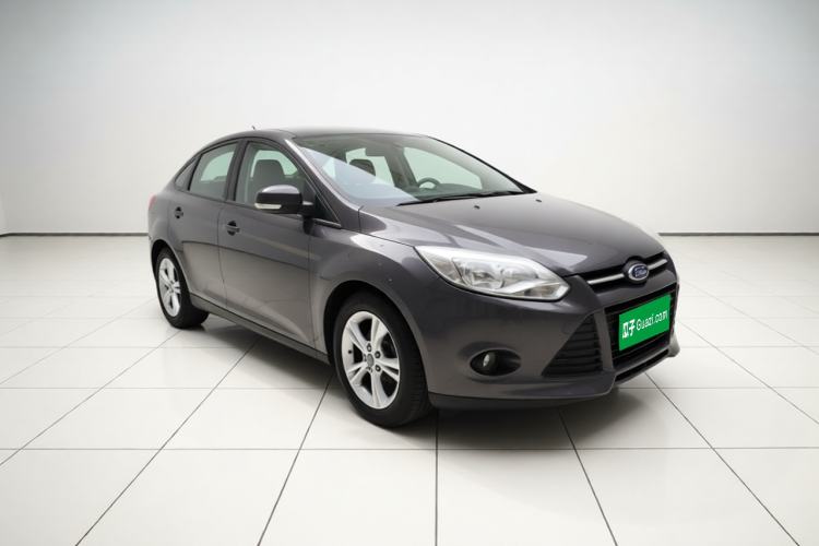 Used Ford Focus 2012 Sedan 1.6L Automatic Fashion Edition Front Right 45 Deg