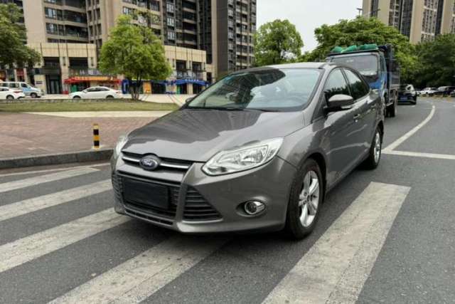 Used Ford Focus 2012 Sedan 1.6L Automatic Fashion Edition