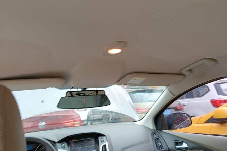 Used Ford Focus 2012 Sedan 1.6L Automatic Comfort Model Headliner