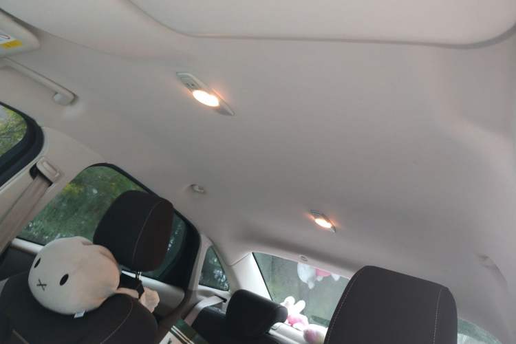 Used Ford Focus 2012 Sedan 1.6L Manual Comfort Model Headliner