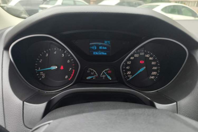 Used Ford Focus 2012 Sedan 1.6L Manual Fashion Edition Instrument Cluster