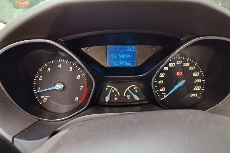 Used Ford Focus 2012 Sedan 1.6L Manual Fashion Edition Instrument Cluster