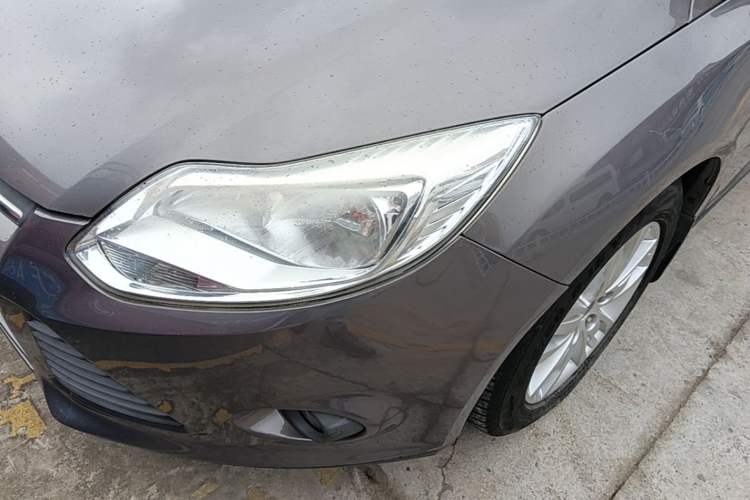 Used Ford Focus 2012 Sedan 1.6L Automatic Comfort Model Left Front Headlight